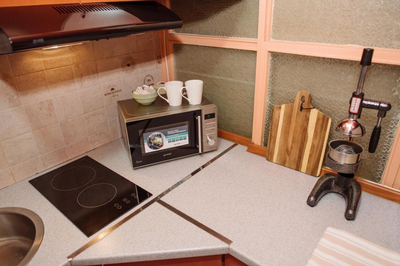 Lara Apartman Apartment ซูโบติกา ภายนอก รูปภาพ