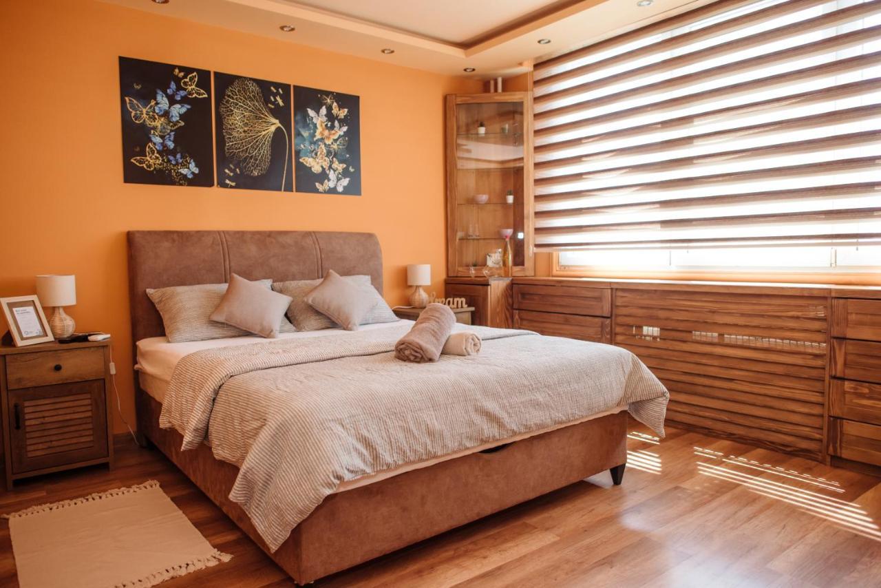Lara Apartman Apartment ซูโบติกา ภายนอก รูปภาพ