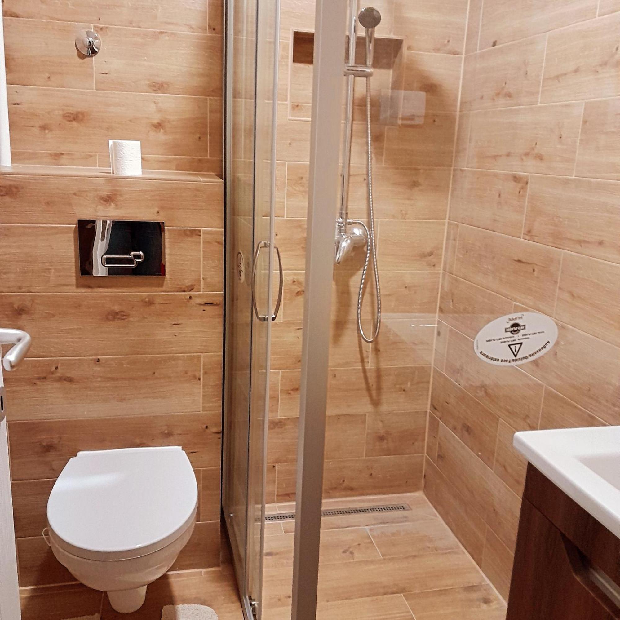 Lara Apartman Apartment ซูโบติกา ภายนอก รูปภาพ