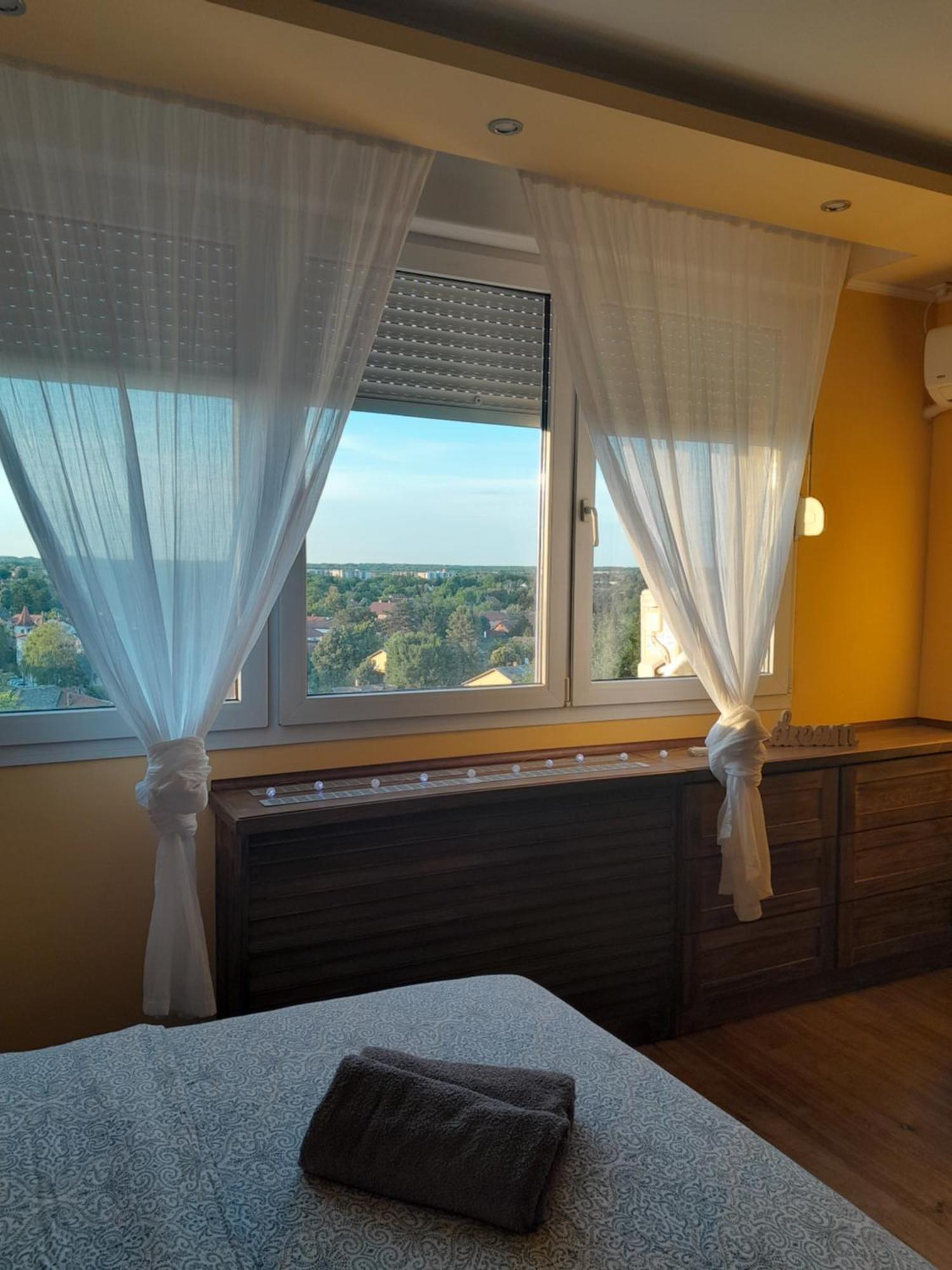 Lara Apartman Apartment ซูโบติกา ภายนอก รูปภาพ